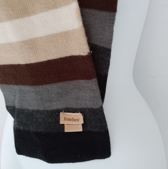 Scarf - Picture 3 of 3